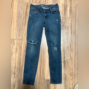 Like new distressed jeans
